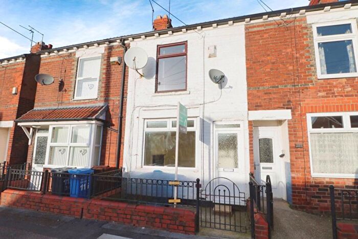 2 Bedroom Terraced House For Sale In Belmont Street, Hull, HU9