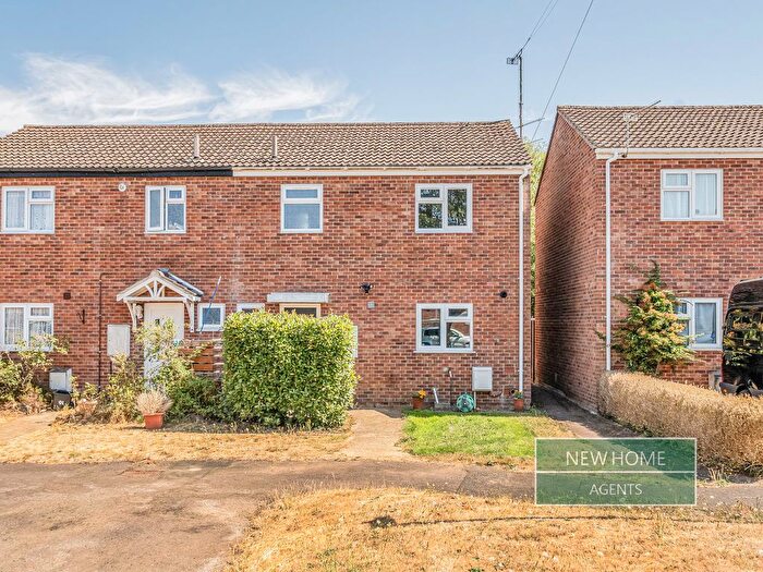 3 Bedroom End Terrace House For Sale In Springfield Road, Rowde, Devizes, SN10