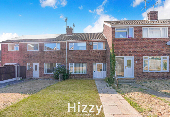 3 Bedroom Terraced House For Sale In Clopton Gardens, Hadleigh, IP7