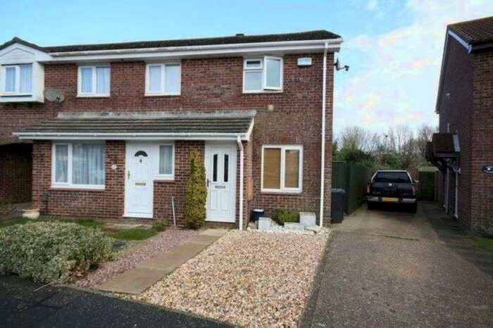 2 Bedroom House To Rent In Rodney Drive, Christchurch, BH23