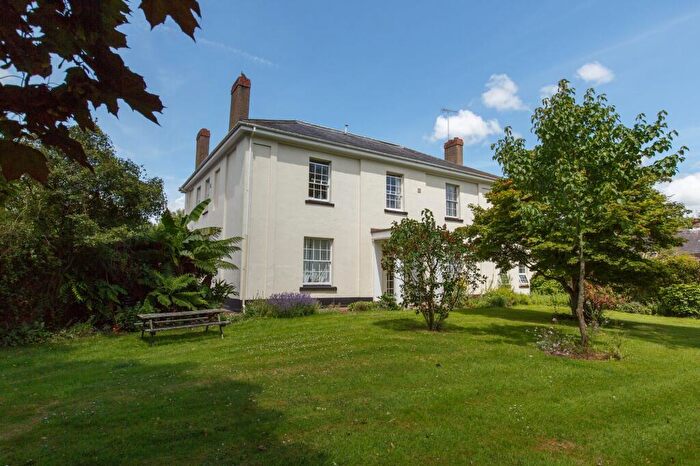 1 Bedroom Apartment To Rent In Three Horse Shoes, Turlake House Three Horse Shoes, EX5