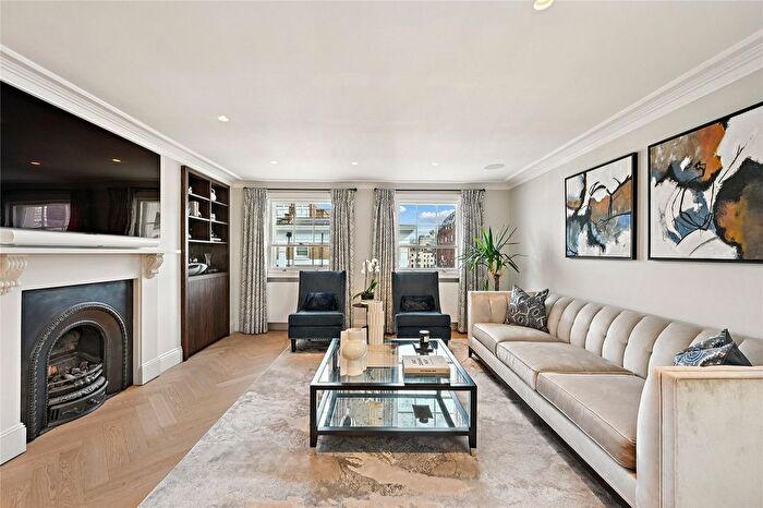 2 Bedroom Flat For Sale In George Street, London, W1U