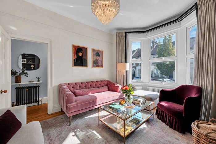 4 Bedroom Terraced House For Sale In Sunninghill Road, London, SE13