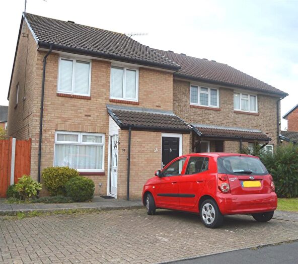 1 Bedroom Apartment To Rent In Juniper Way, Romford, RM3