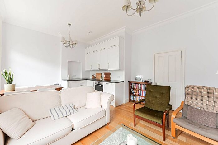 1 Bedroom Flat To Rent In St Georges Drive, Pimlico, London, SW1V