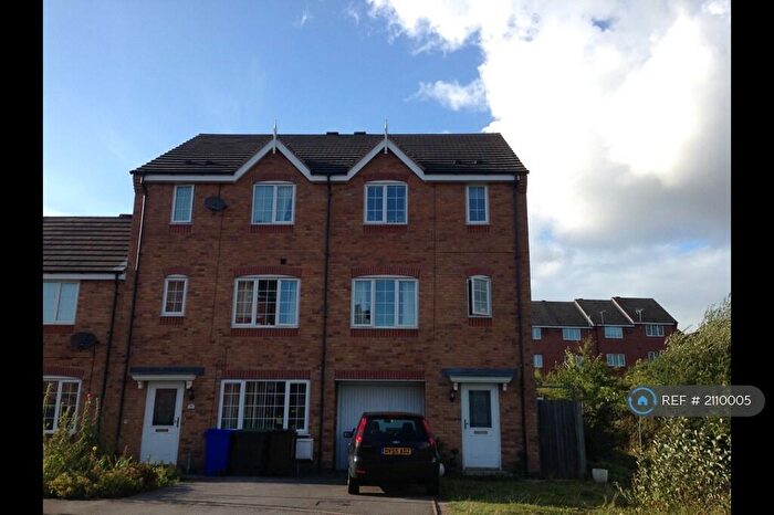 5 Bedroom Semi-Detached House To Rent In Godwin Way, Staffordshire, ST4
