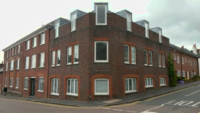 1 Bedroom Flat To Rent In Lower Dagnall Street, St. Albans, AL3