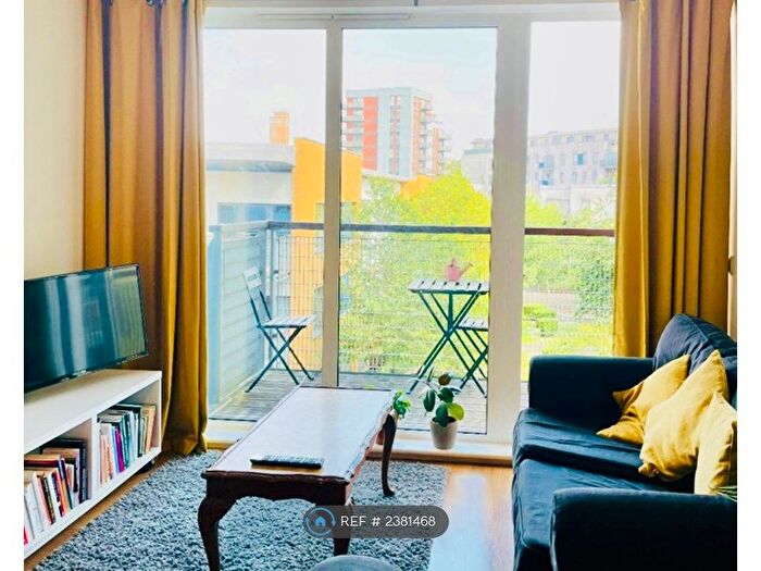 2 Bedroom Flat To Rent In Norman Road, London, SE10