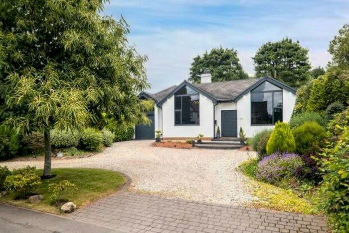 5 Bedroom Bungalow To Rent In Court Drive, Lichfield, WS14