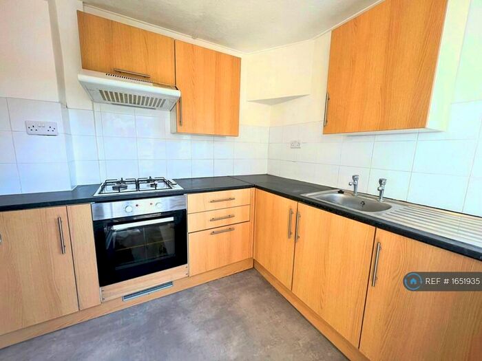 2 Bedroom Terraced House To Rent In Edward Street, Brighouse, HD6