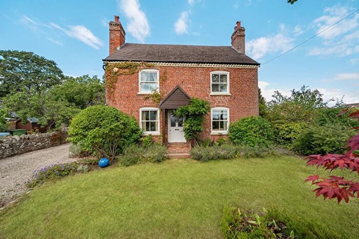 4 Bedroom Detached House For Sale In Kingsland, Herefordshire, HR6