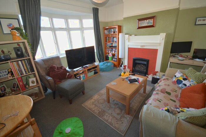 2 Bedroom Flat To Rent In Benton Road, Newcastle Upon Tyne, NE7