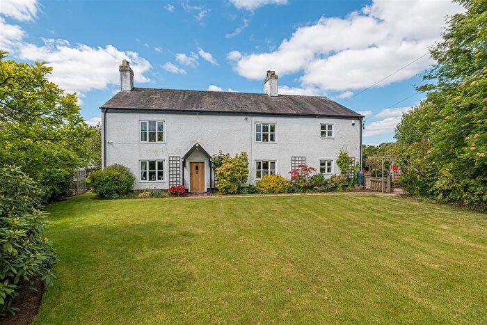 4 Bedroom Farmhouse For Sale In Weir Lane, Woolston, Warrington, WA1
