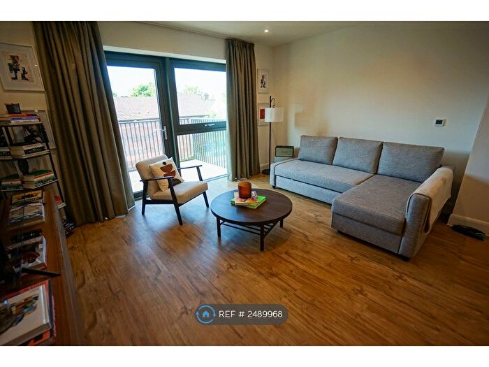 1 Bedroom Flat To Rent In Amaryllis House, London, NW9