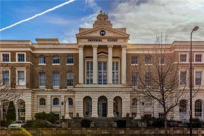 3 Bedroom Flat To Rent In Imperial Court, Kennington, Southwark, Vauxhall, London, SE11