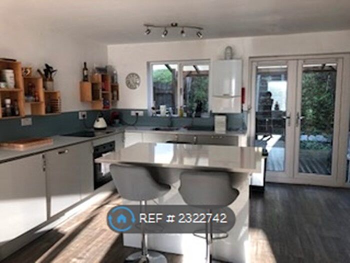 3 Bedroom Terraced House To Rent In Gloucester Road, Exeter, EX4