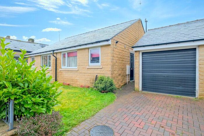 2 Bedroom Bungalow To Rent In Higher Peel Street, Oswaldtwistle, BB5