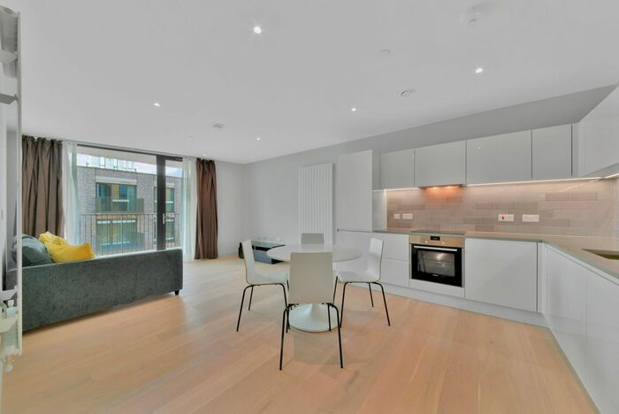 1 Bedroom Flat To Rent In Mercier Court, Royal Wharf, London E16