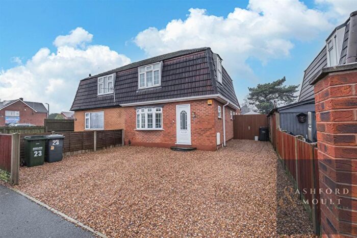 3 Bedroom Semi-Detached House For Sale In Flatts Lane, Calverton, Nottingham, NG14