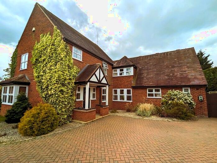4 Bedroom Detached House To Rent In Greenacres, Twyning, Tewkesbury, GL20