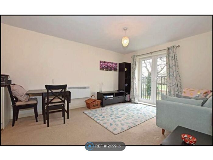 1 Bedroom Flat To Rent In Nursery View House, Morden, SM4
