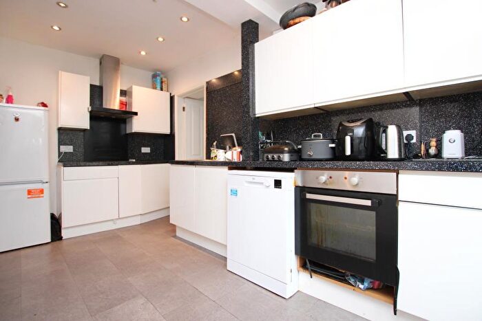 4 Bedroom Semi-Detached House To Rent In Station Road - Filton, BS34