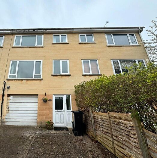 3 Bedroom House To Rent In Marshfield Way, Bath, BA1