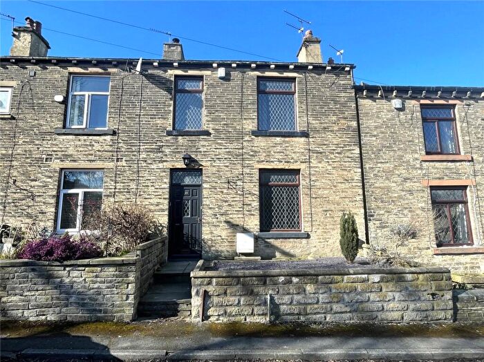 2 Bedroom Terraced House For Sale In New Lane, Cleckheaton, BD19