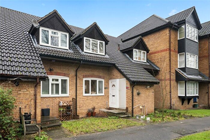 2 Bedroom Terraced House For Sale In Williams Close, Addlestone, Surrey, KT15