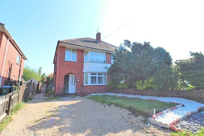1 Bedroom Flat To Rent In Millbrook Road West, Southampton, Hampshire, SO15