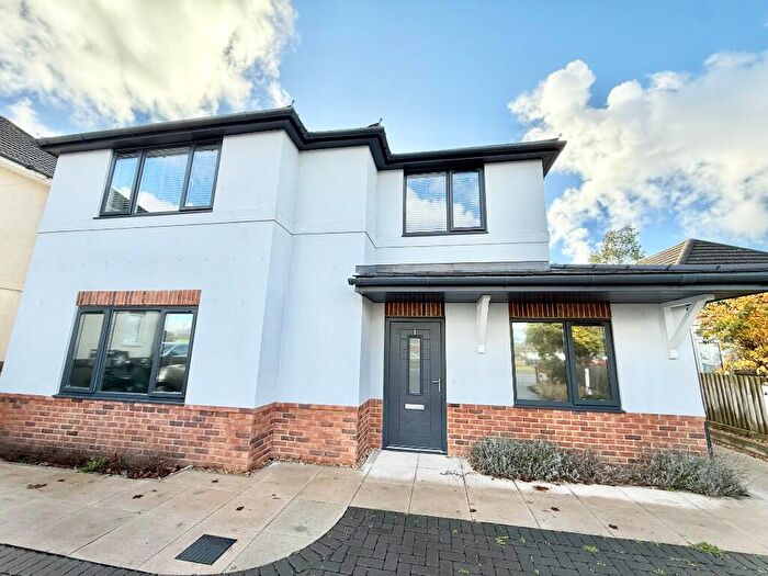 1 Bedroom Flat To Rent In Castle Lane West, Bournemouth, Dorset, BH9