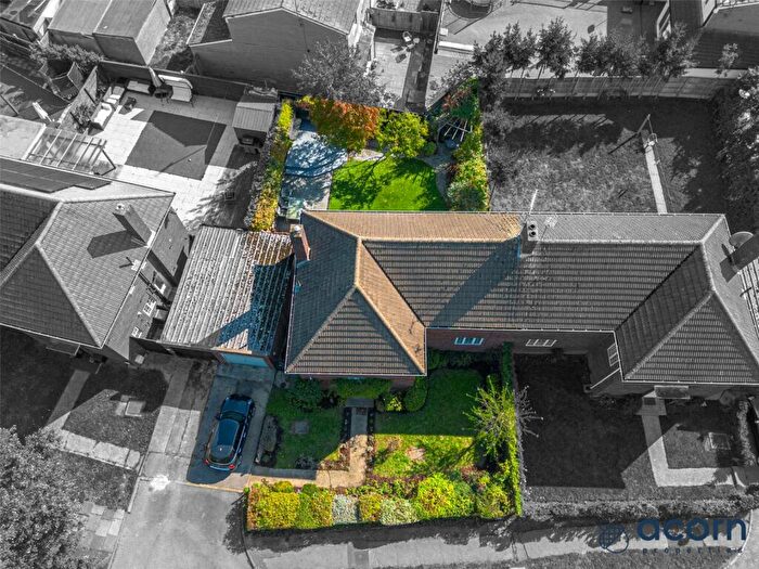 4 Bedroom Semi Detached House For Sale In Fulbeck Drive, Colindale, London, NW9