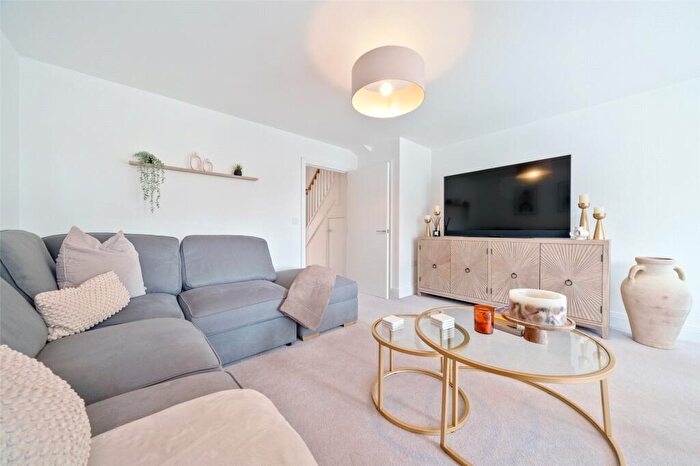 3 Bedroom Semi-Detached House To Rent In Goodwood Crescent, Crowthorne, RG45