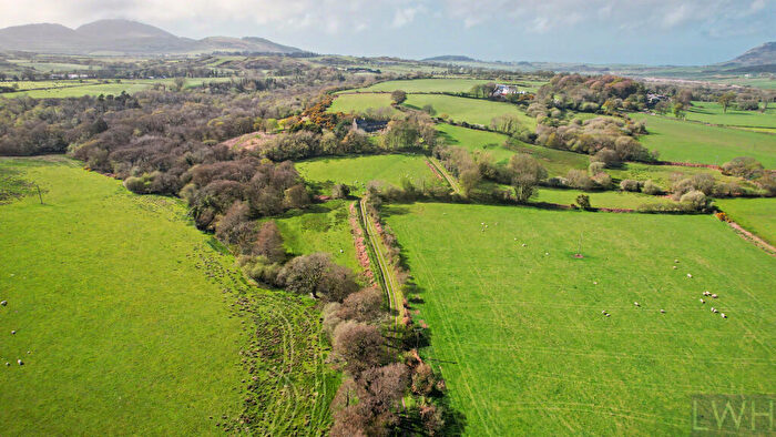 4 Bedroom Detached House For Sale In Tyddyn, Rhydyclafdy - Ac, LL53