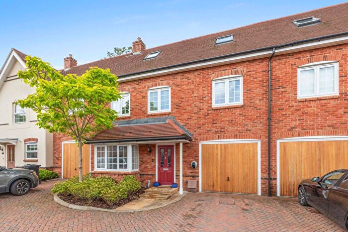 4 Bedroom House For Sale In De Havilland Court, High Wycombe, HP13