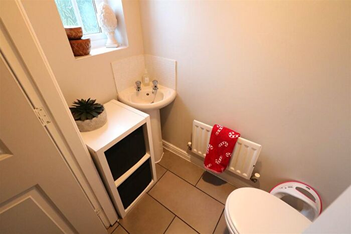 3 Bedroom Semi-Detached House For Sale In Willowbrook Walk, Norton Heights, Stoke-On-Trent, ST6