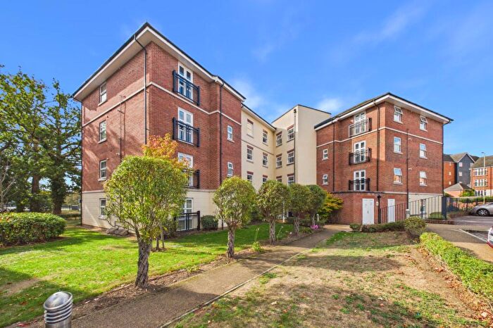1 Bedroom Flat For Sale In Johnson House, Honington Mews, Farnborough, Hampshire, GU14