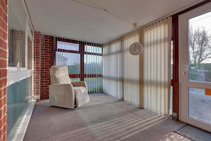 4 Bedroom Detached House For Sale In Victoria Road, Hayling Island, PO11