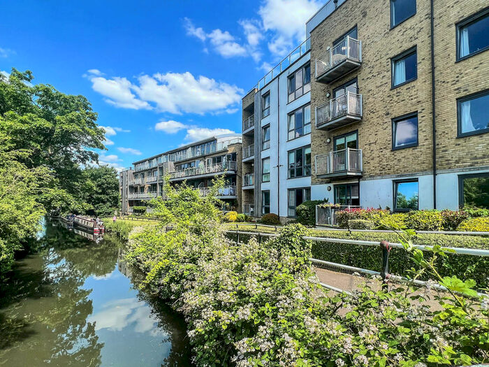 2 Bedroom Apartment To Rent In Elder Court, Hertford, SG13