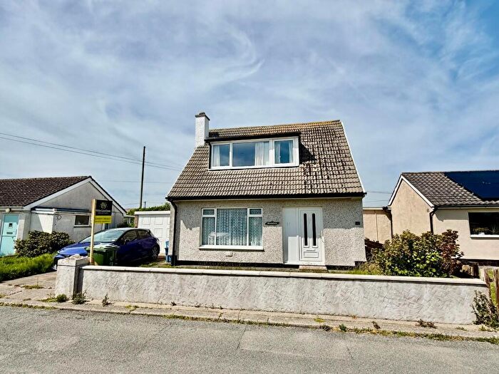 3 Bedroom Detached House For Sale In Francis Avenue, Fairbourne, LL38
