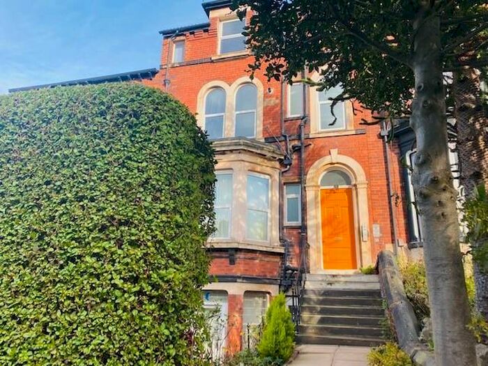 Studio To Rent In Kelso Road, Hyde Park, Leeds, LS2