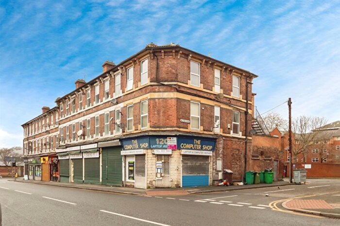 2 Bedroom End Of Terrace House For Sale In Hartley Road, Nottingham, NG7