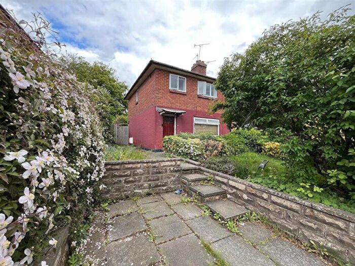 3 Bedroom Semi-Detached House For Sale In Potternewton Crescent, LS7
