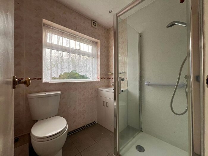 2 Bedroom Detached Bungalow For Sale In Ford Close, Herne Bay, CT6