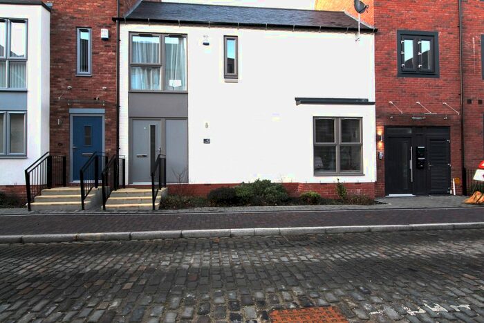 2 Bedroom Flat To Rent In Blanket Row, Fruit Market, Hull, HU1