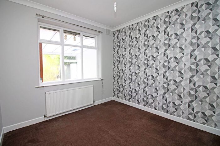 2 Bedroom Bungalow For Sale In North Drive, Thornton-Cleveleys, FY5