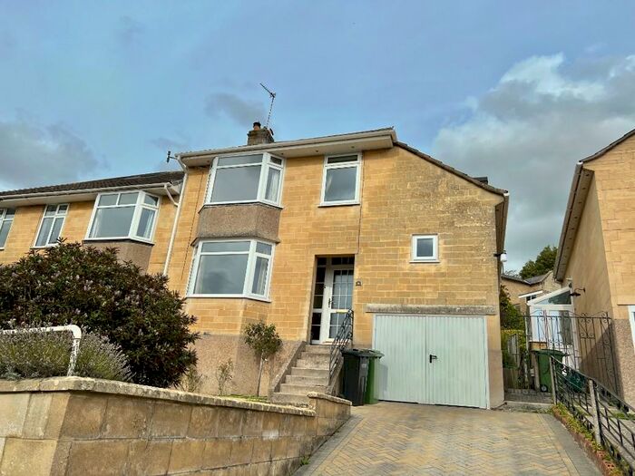 4 Bedroom Semi-Detached House To Rent In Old Newbridge Hill, Bath, Somerset, BA1