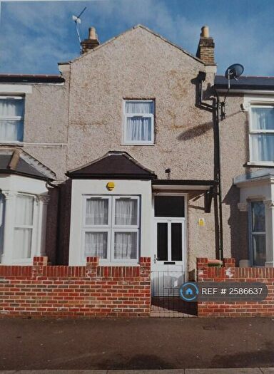 3 Bedroom Terraced House To Rent In Fourth Avenue, London, E12