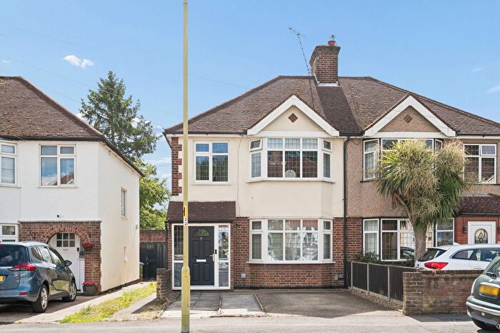 3 Bedroom Semi-Detached House For Sale In Southfield Avenue, Watford, WD24
