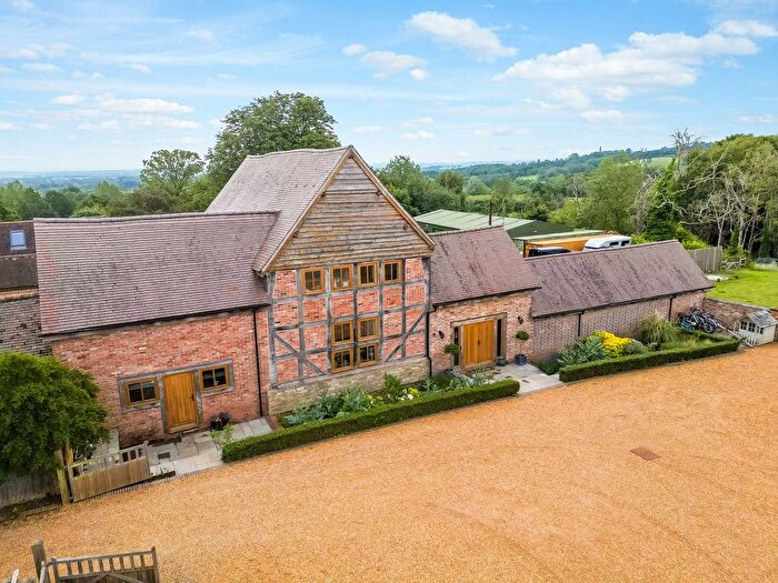 4 Bedroom Link Detached House For Sale In Kings Lane, Snitterfield Stratford-Upon-Avon, CV37